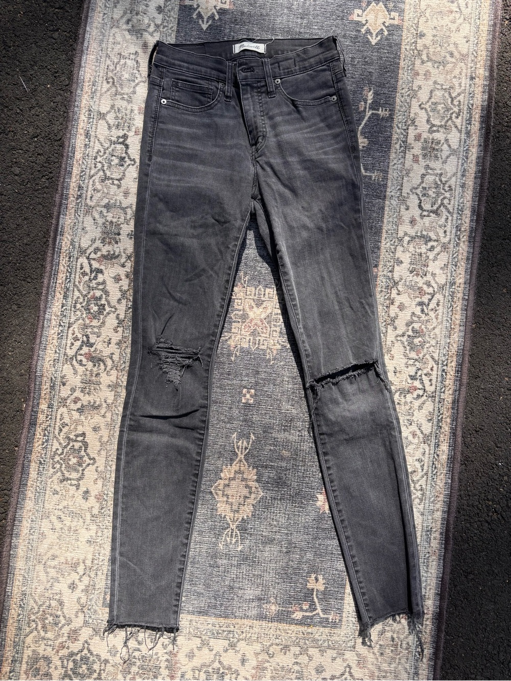 Madewell | Black/Charcoal 9 inch High Rise Ripped Skinny Jeans | Size 26T